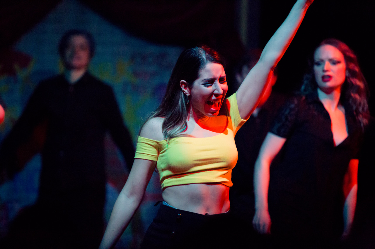 Descriptive alt text